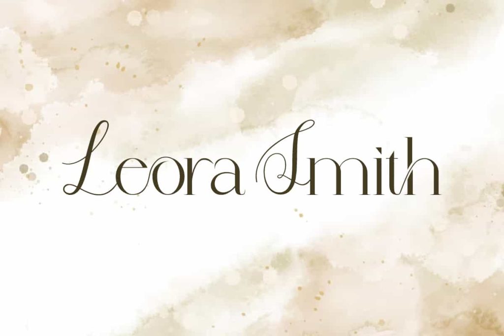 Leora Smith Font by VinType Studio